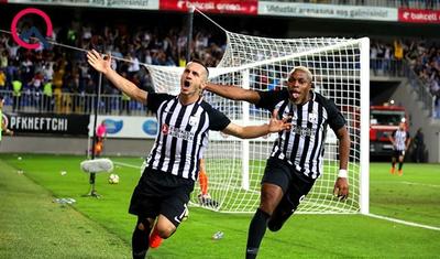 "Neftçi”ni dirildən azarkeşlər... - FOTOREPORTAJ